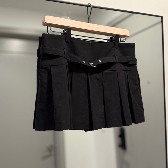 ZARA PLEATED SKORT WITH BELT S - Picture 3 of 5